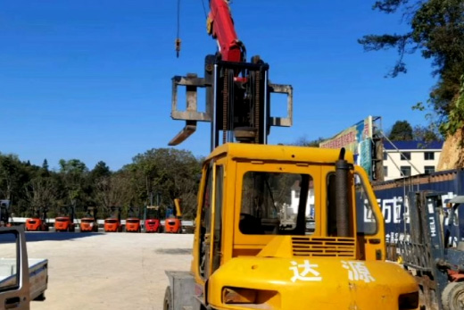 龍工高壓鋰電叉車(chē)全球同步上市，開(kāi)啟叉車(chē)新能源時(shí)代！